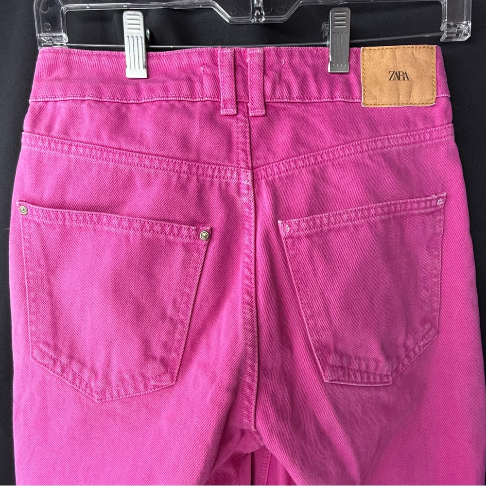Zara Fuchsia Pink Jeans Size 4. EUC